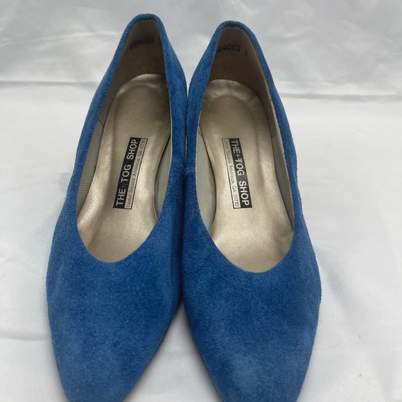 1960s 8 Royal Blue Suede Pointy Toe low Heel shoes - Picture 3 of 4